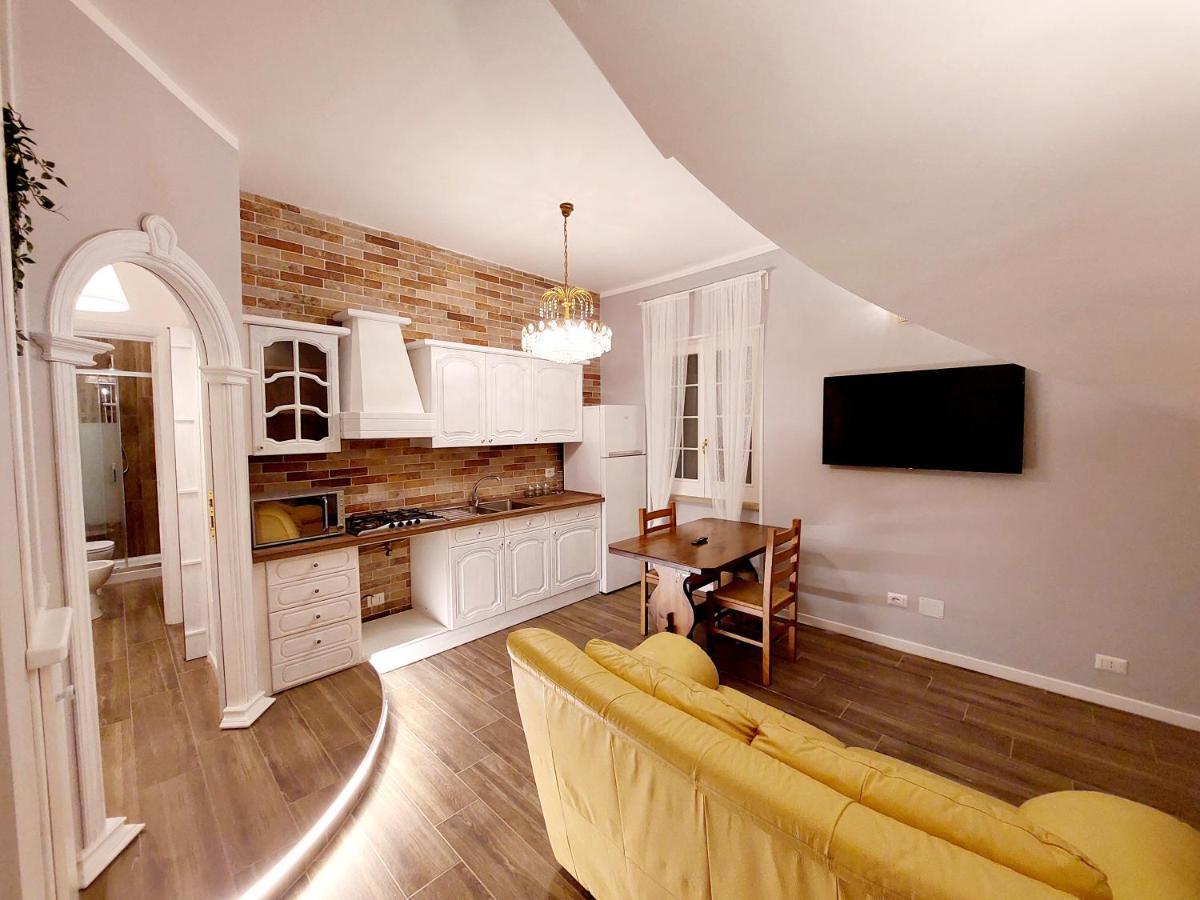 Casa Magnolia Apartment Pomezia Bagian luar foto